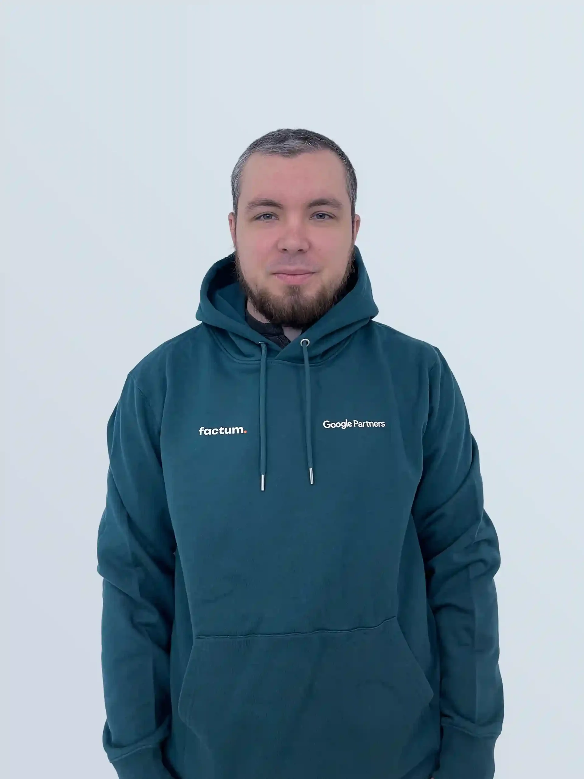 Михаил Sales-менеджер